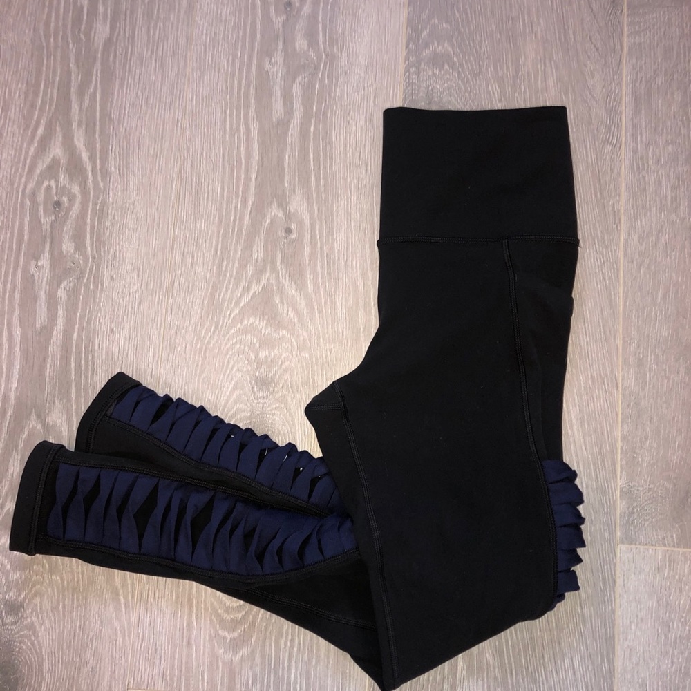 Salutation leggings 7/8 NWOT small